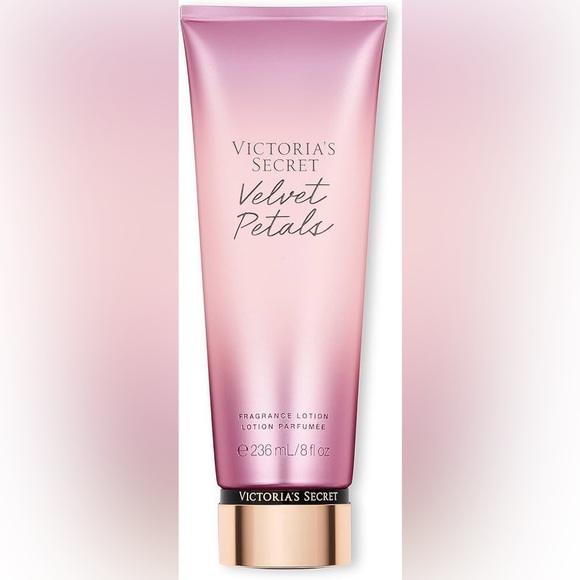 Victoria's Secret Other - Victoria's Secret Velvet Petals Fragrance Lotion